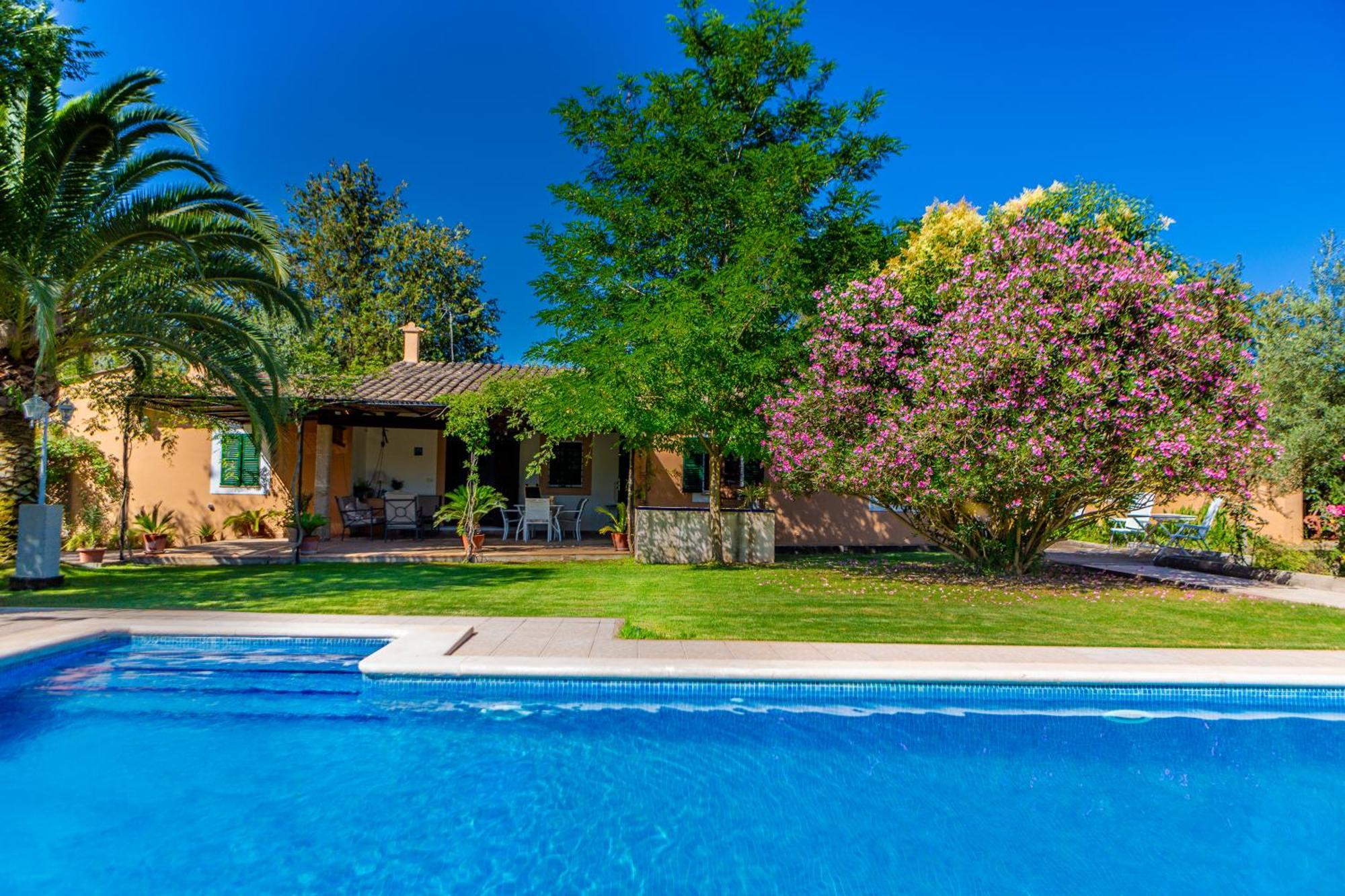 Son Ribes Villa อาลาโร ภายนอก รูปภาพ